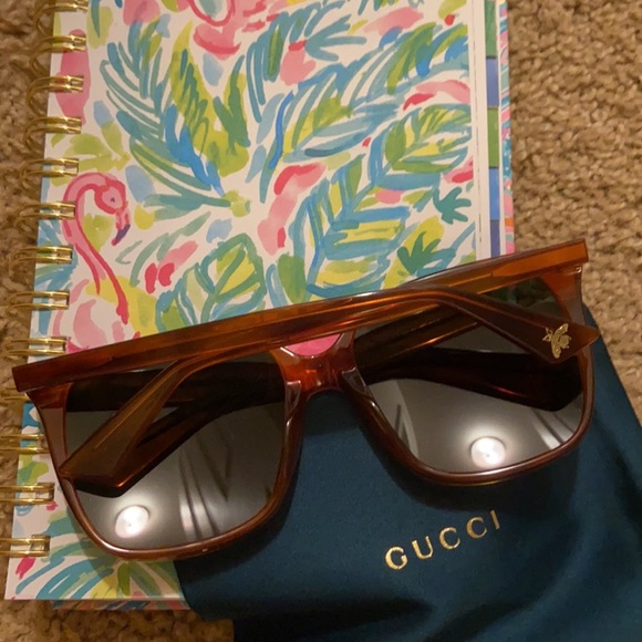 🆕Gucci Sunglasses. No offers. - Picture 3 of 15